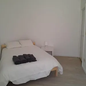 1 Bedroom Sleeps 4 Appartement